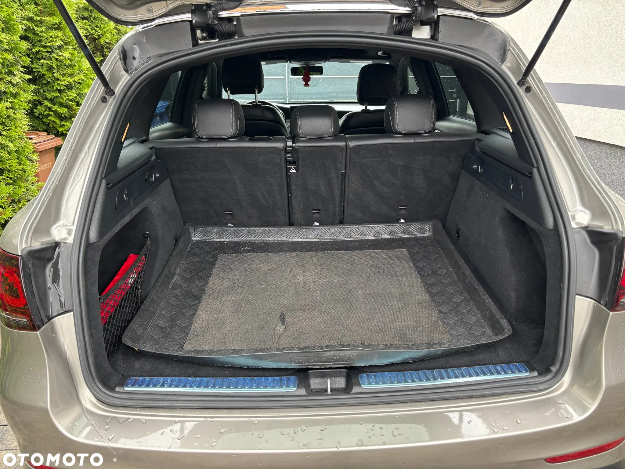 Mercedes-Benz GLC 300 4Matic 9G-TRONIC AMG Line - 4