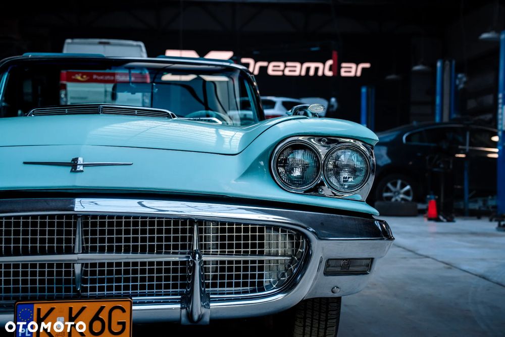 Ford Thunderbird - 19