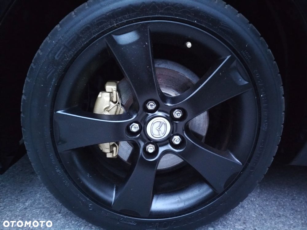 Mazda 3 1.6 Exclusive + - 26