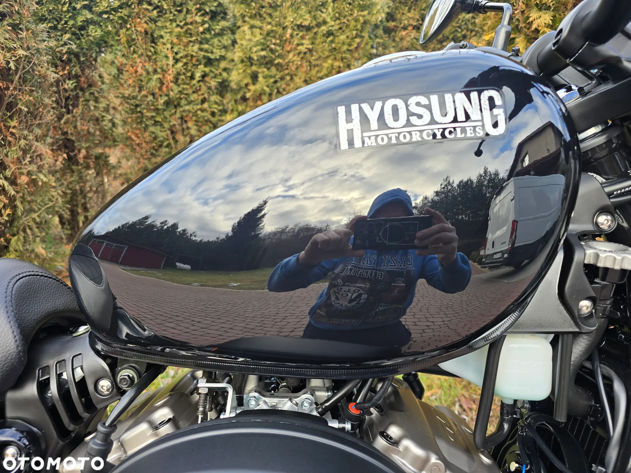 Hyosung GV - 7