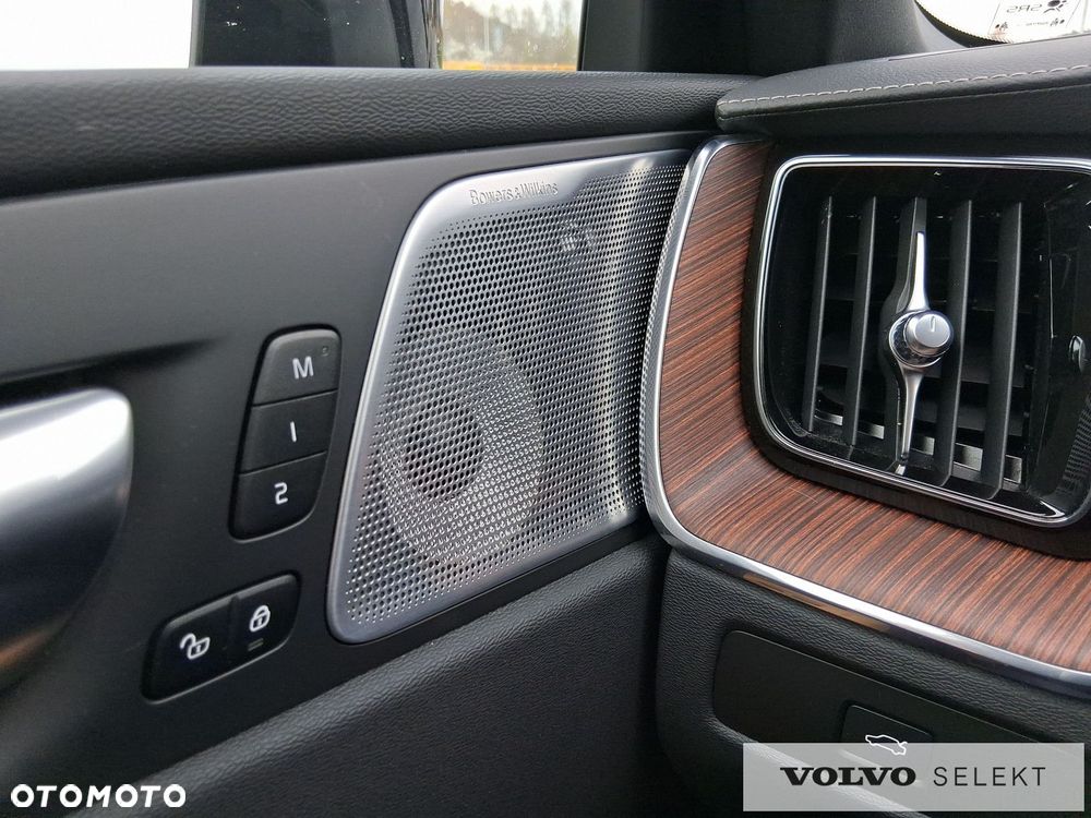 Volvo XC 60 - 21