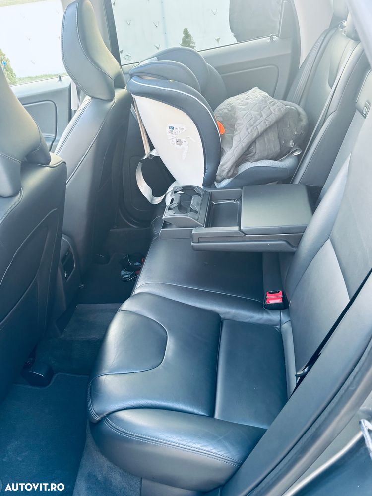 Volvo XC 60 D4 Geartronic Summum - 11