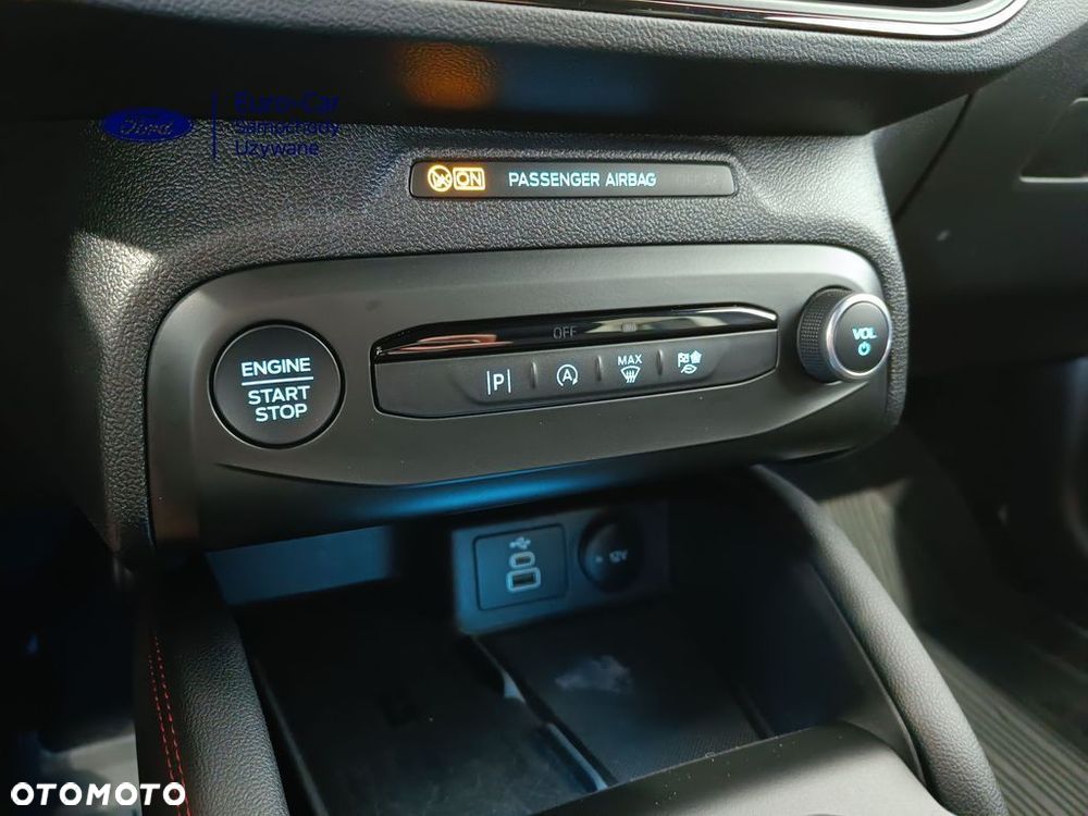 Ford Focus 1.0 EcoBoost mHEV ST-Line X - 27