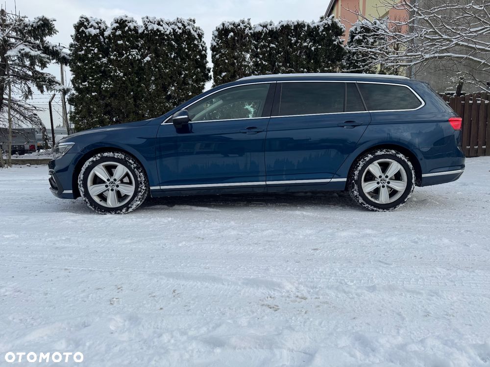 Volkswagen Passat Variant 2.0 TDI EVO Elegance DSG - 5
