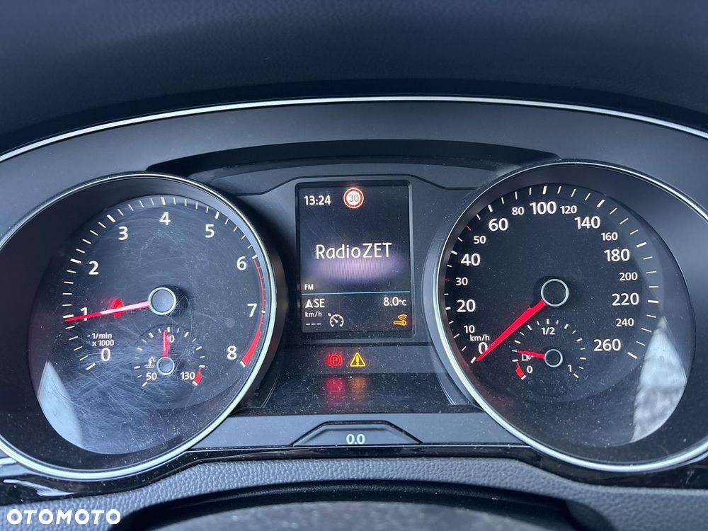 Volkswagen Passat - 17