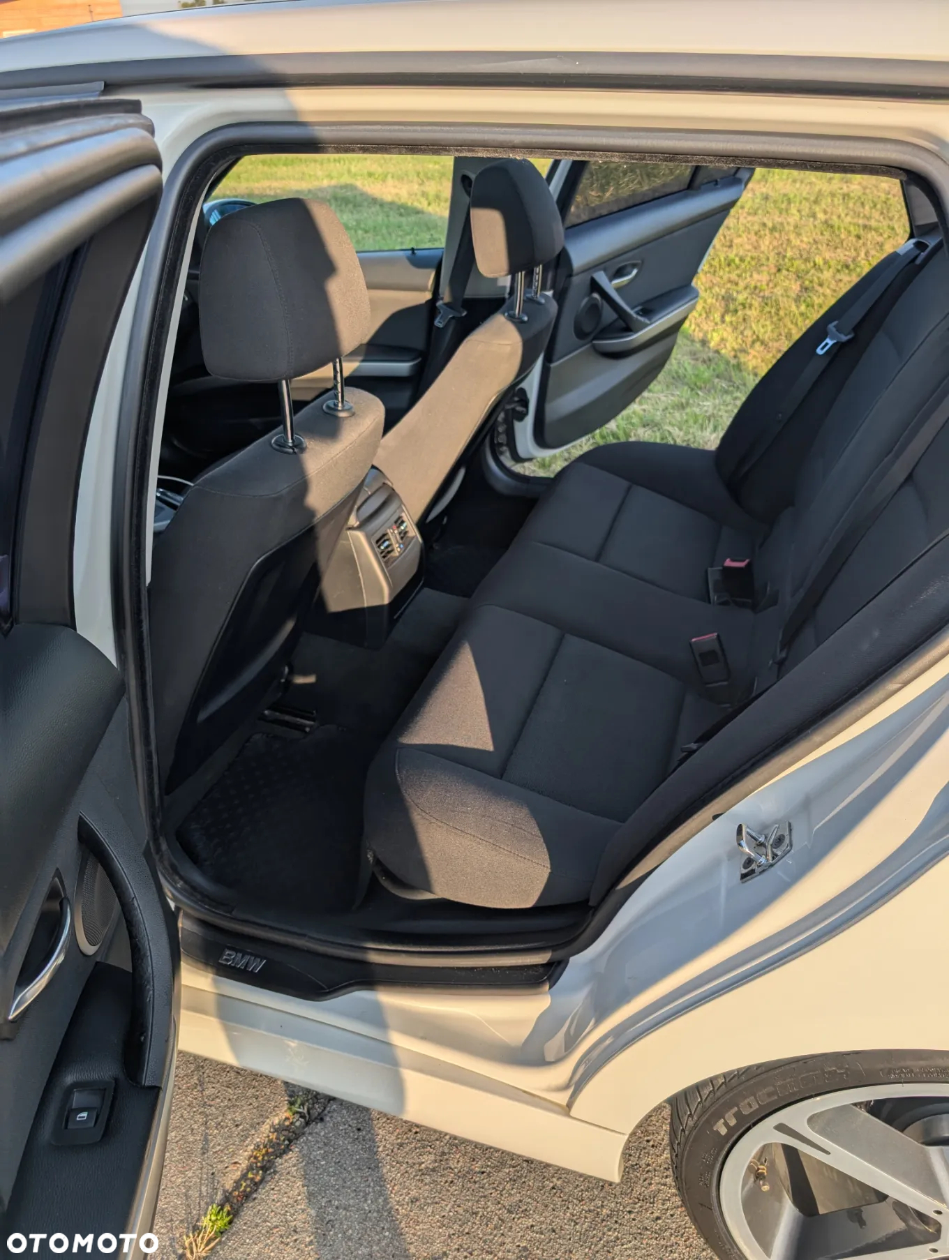 BMW Seria 3 320d DPF Touring - 17