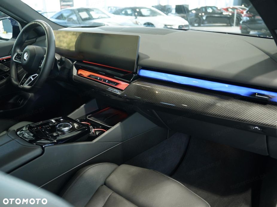 BMW Seria 5 540d xDrive mHEV M Sport - 19