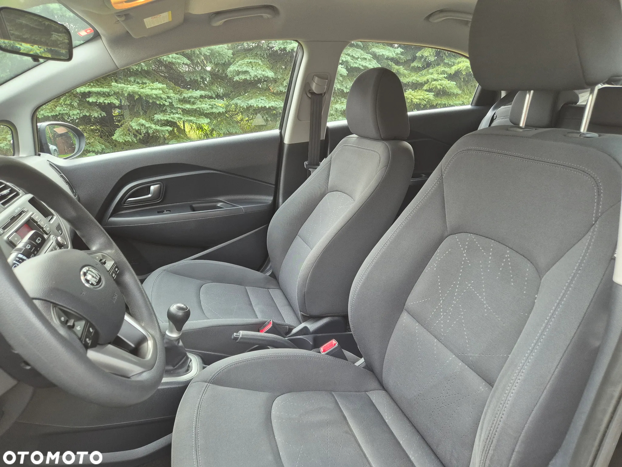 Kia Rio 1.2 Attract - 10