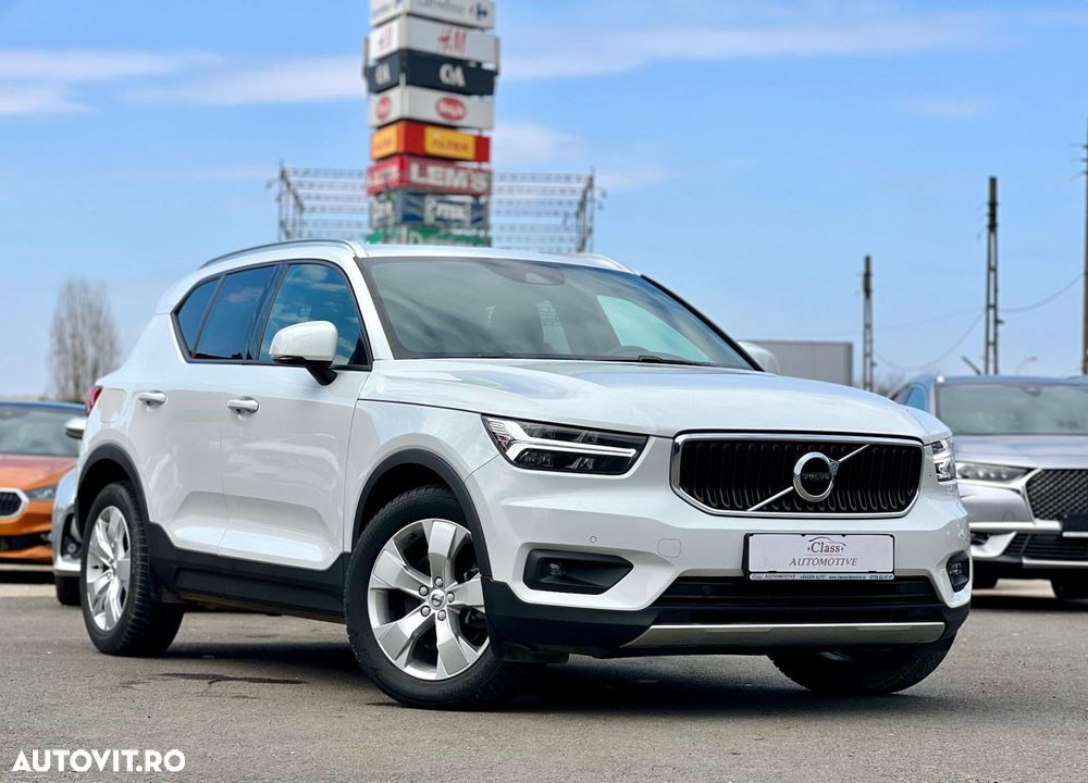 Volvo XC 40 B4 AT8 Mild Hybrid Momentum Pro - 2