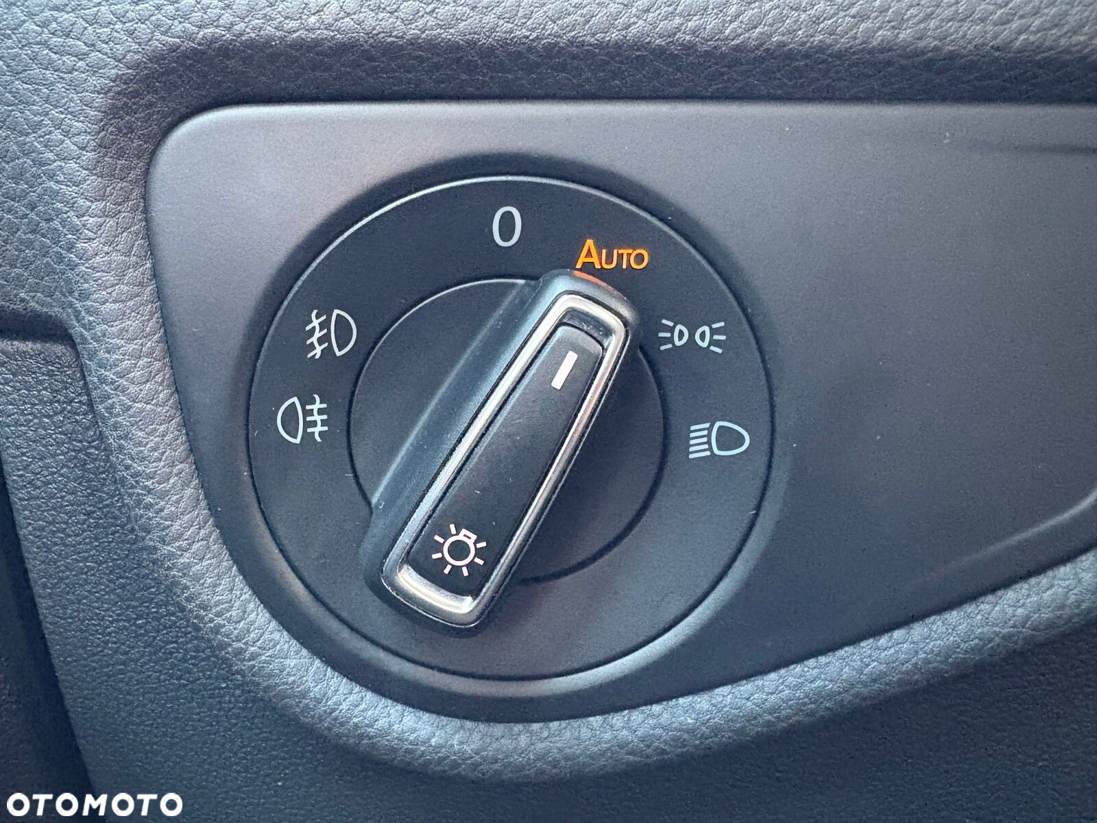 Volkswagen Touran - 26