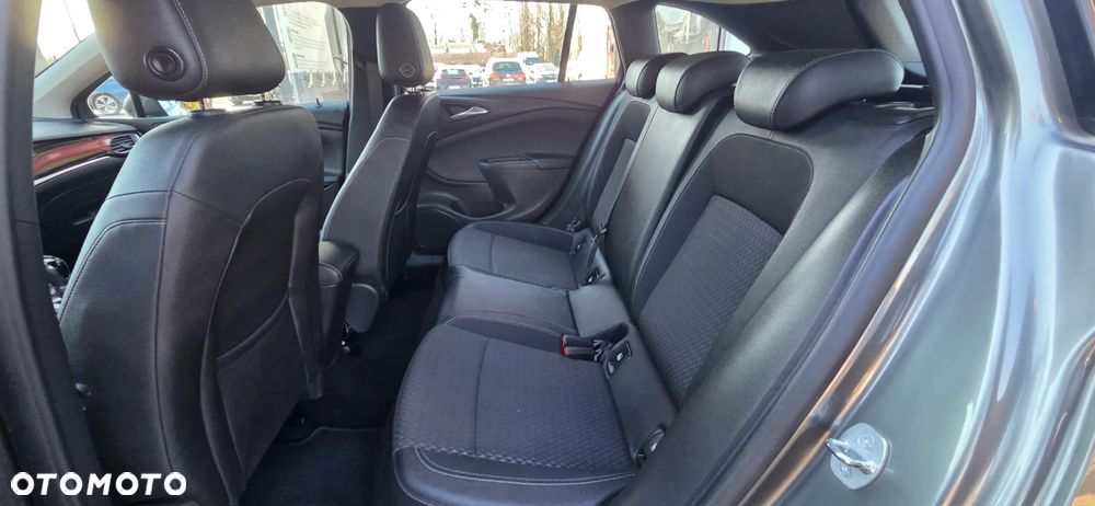 Opel Astra 1.6 D Start/Stop Automatik Dynamic - 32