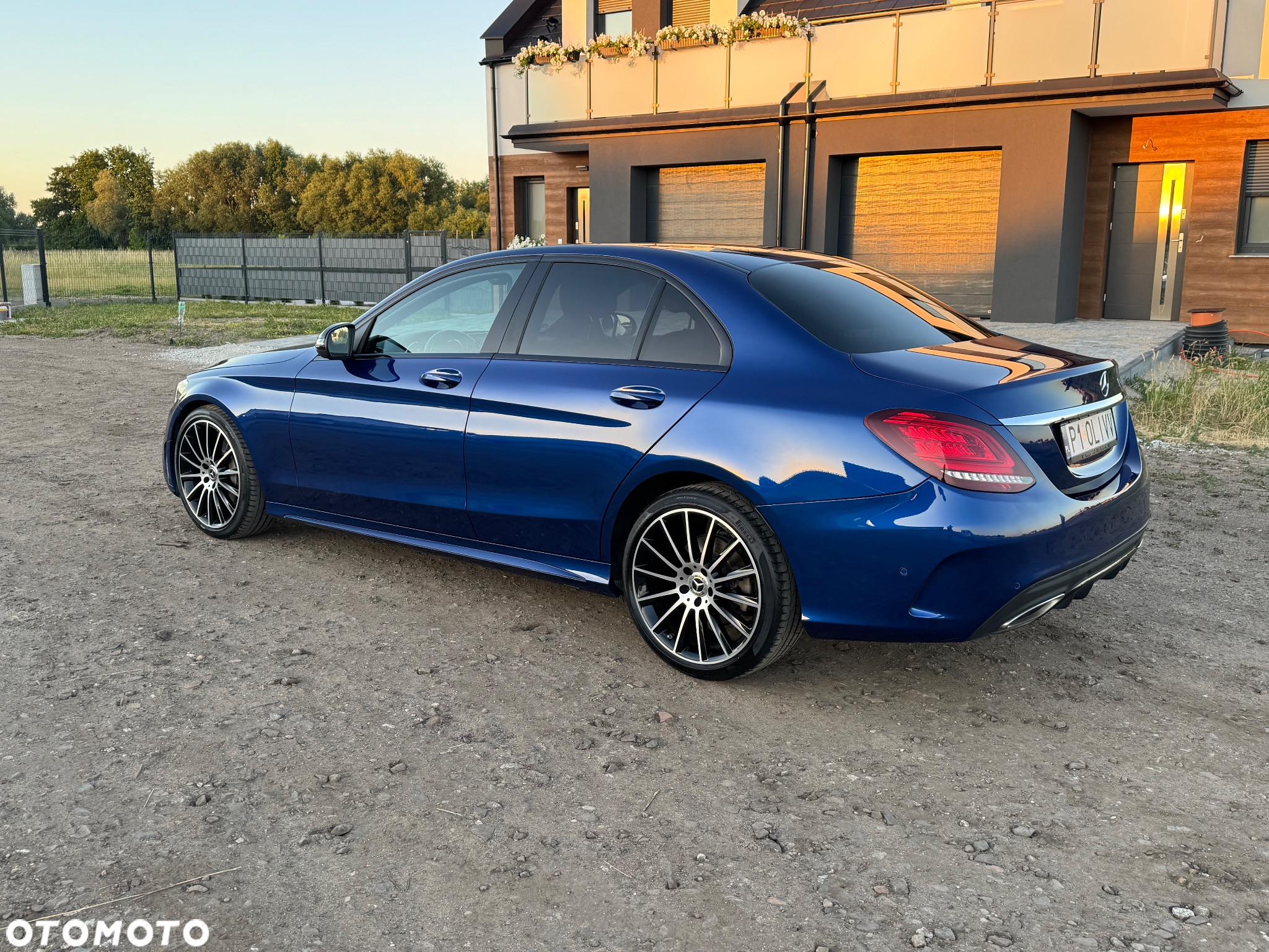 Mercedes-Benz Klasa C 200 T 9G-TRONIC AMG Line - 13