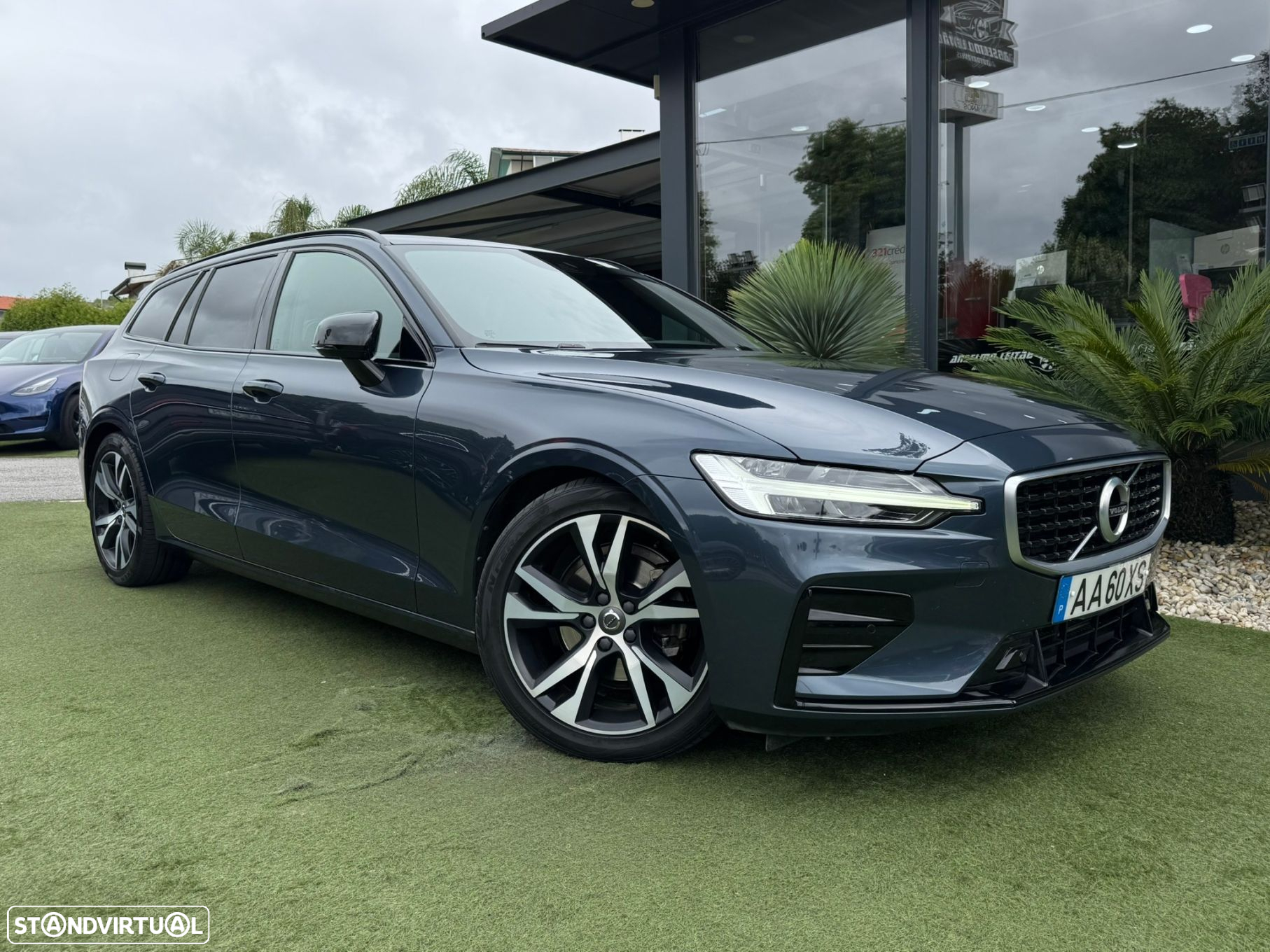 Volvo V60 2.0 D3 R-Design Geartronic - 8