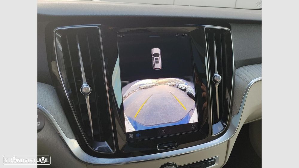 Volvo V60 2.0 T6 AWD TE Plus Bright — fotografia 20