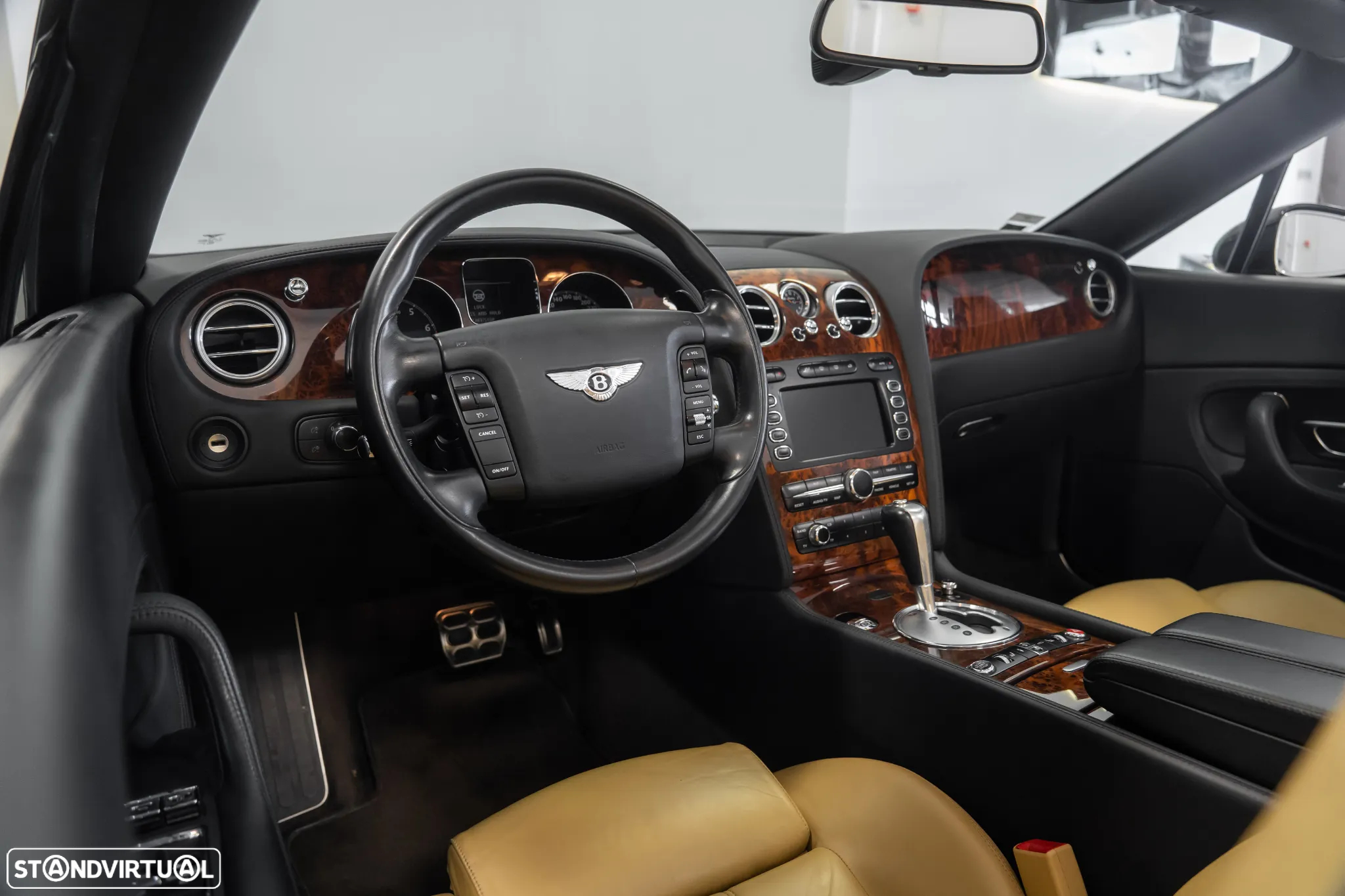 Bentley Continental GTC - 9