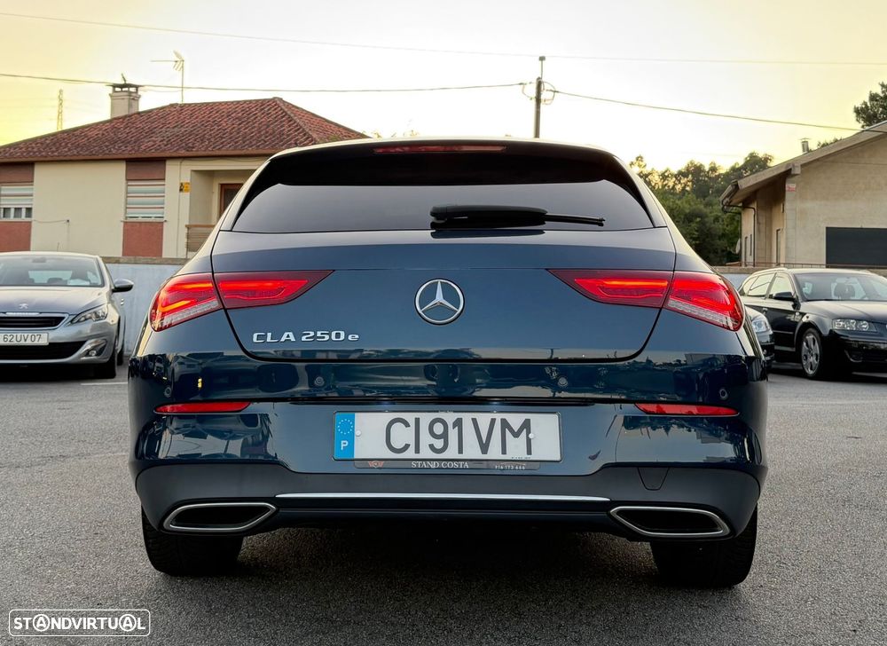Mercedes-Benz CLA 250 e Shooting Brake Style Plus - 12