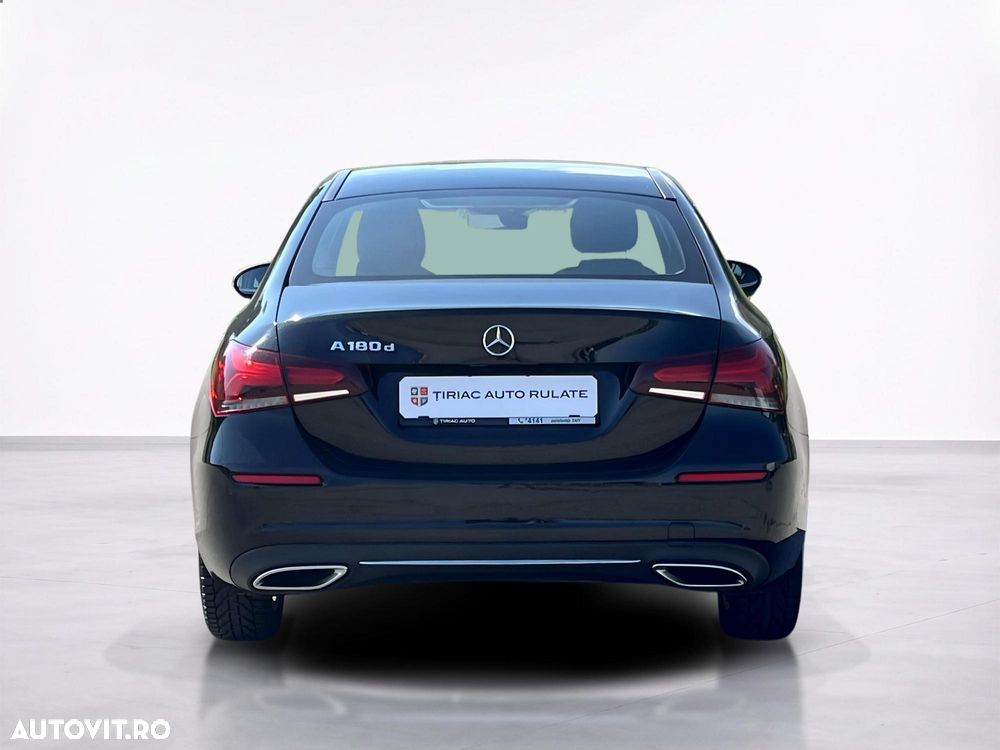 Mercedes-Benz A 180 - 6