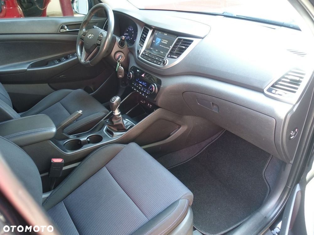 Hyundai Tucson 1.6 GDi 2WD Trend - 12