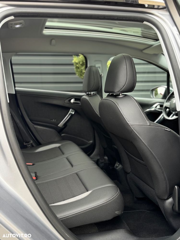 Peugeot 2008 PureTech 110 Style - 8