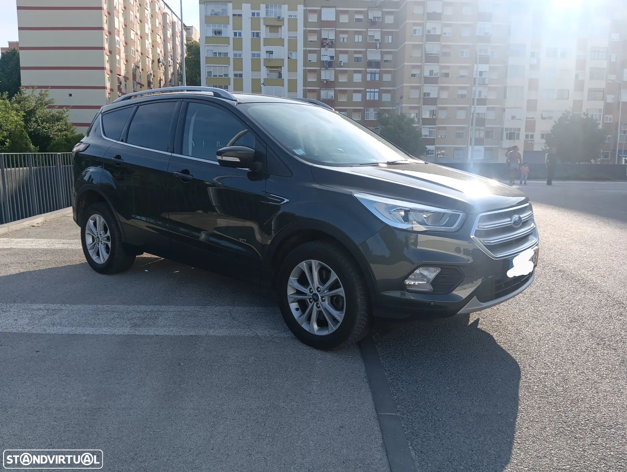Ford Kuga 1.5 EcoBoost Titanium 4WD Powershift - 1