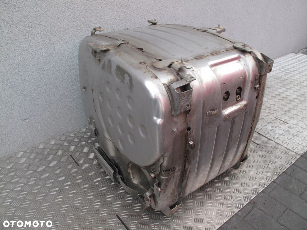 TŁUMIK KATALIZATOR Z DPF SCANIA R S - 7