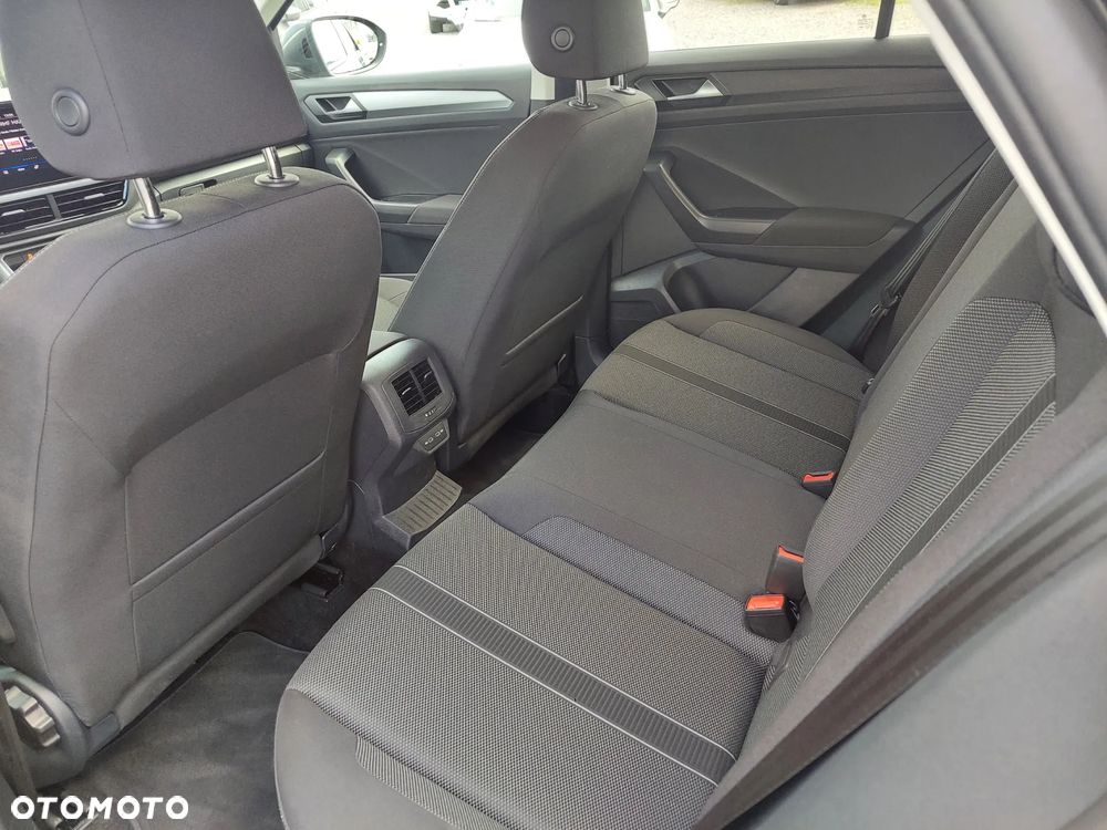Volkswagen T-Roc 1.5 TSI Life - 30