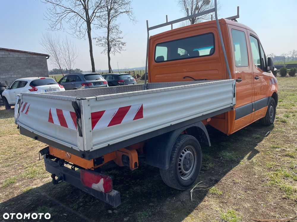 Mercedes-Benz Sprinter - 2