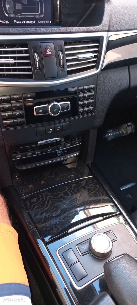Mercedes-Benz E 300 Bluetec Hybrid Avantgarde - 13