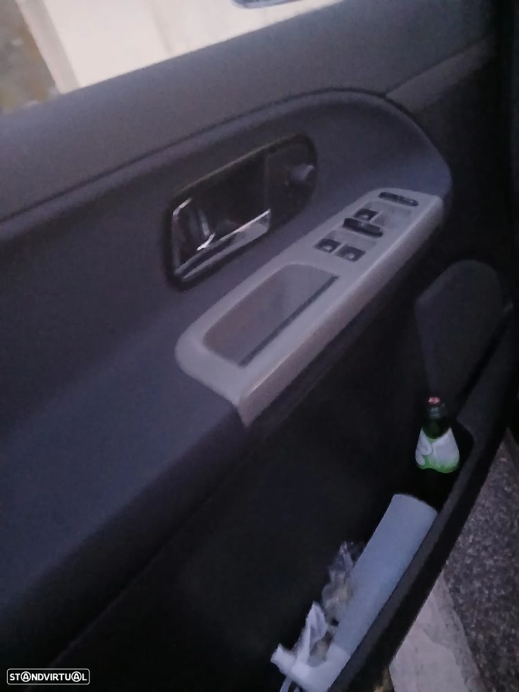 VW Sharan 1.9 TDi Confortline - 3