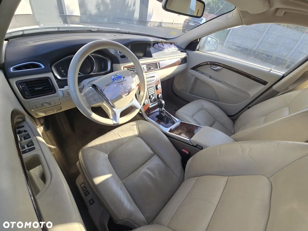 Volvo V70 D4 Summum - 7
