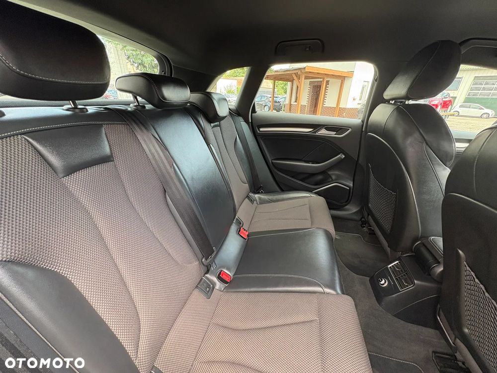 Audi A3 Sportback - 18