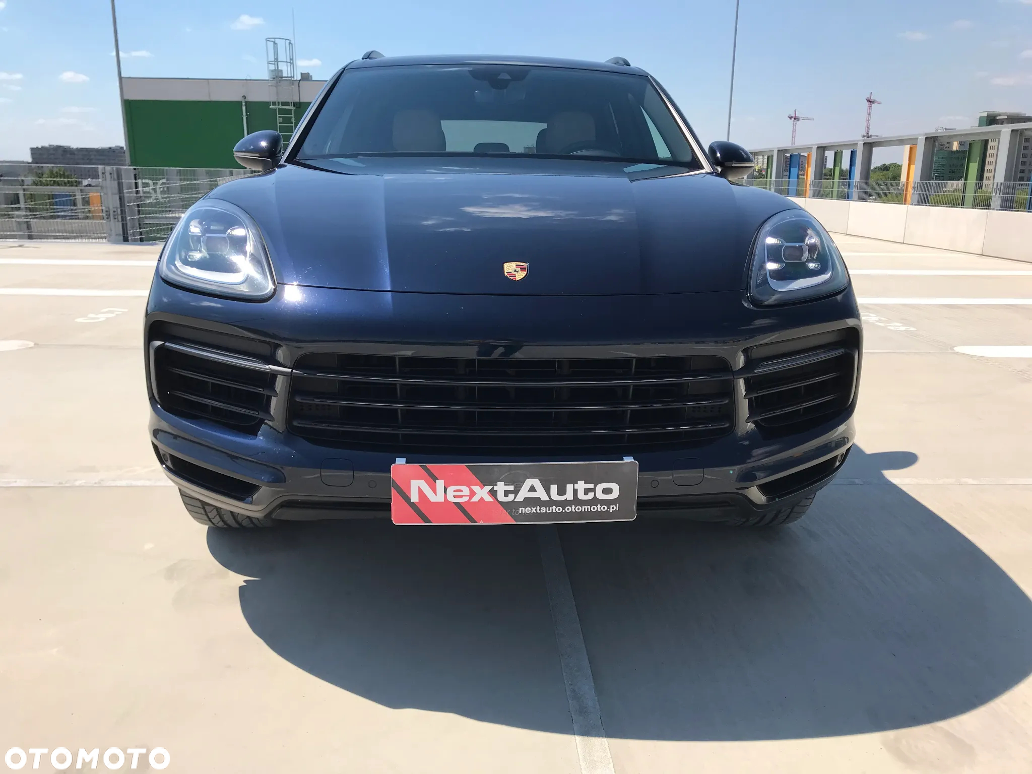 Porsche Cayenne - 2
