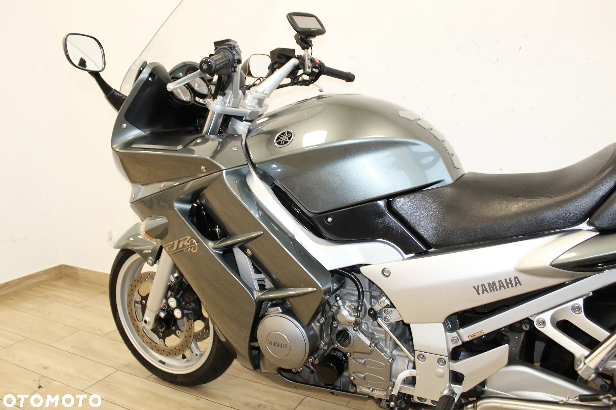 Yamaha FJR - 6