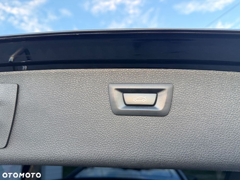 BMW Seria 3 318i GPF M Sport Shadow - 26