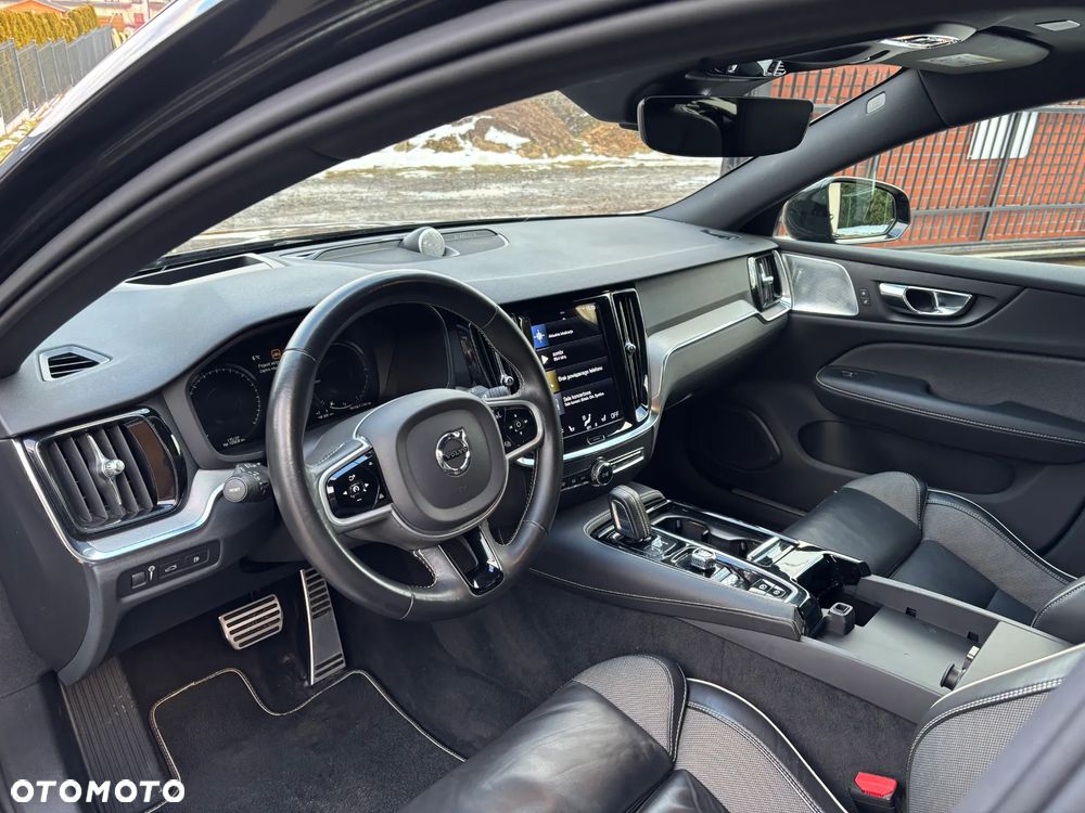 Volvo V60 T8 AWD Recharge Geartronic RDesign - 7