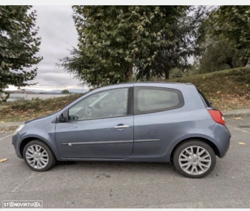 Renault Clio 1.2 16V Confort - 3