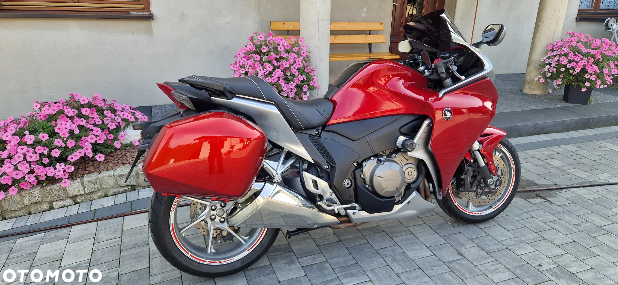 Honda VFR - 11