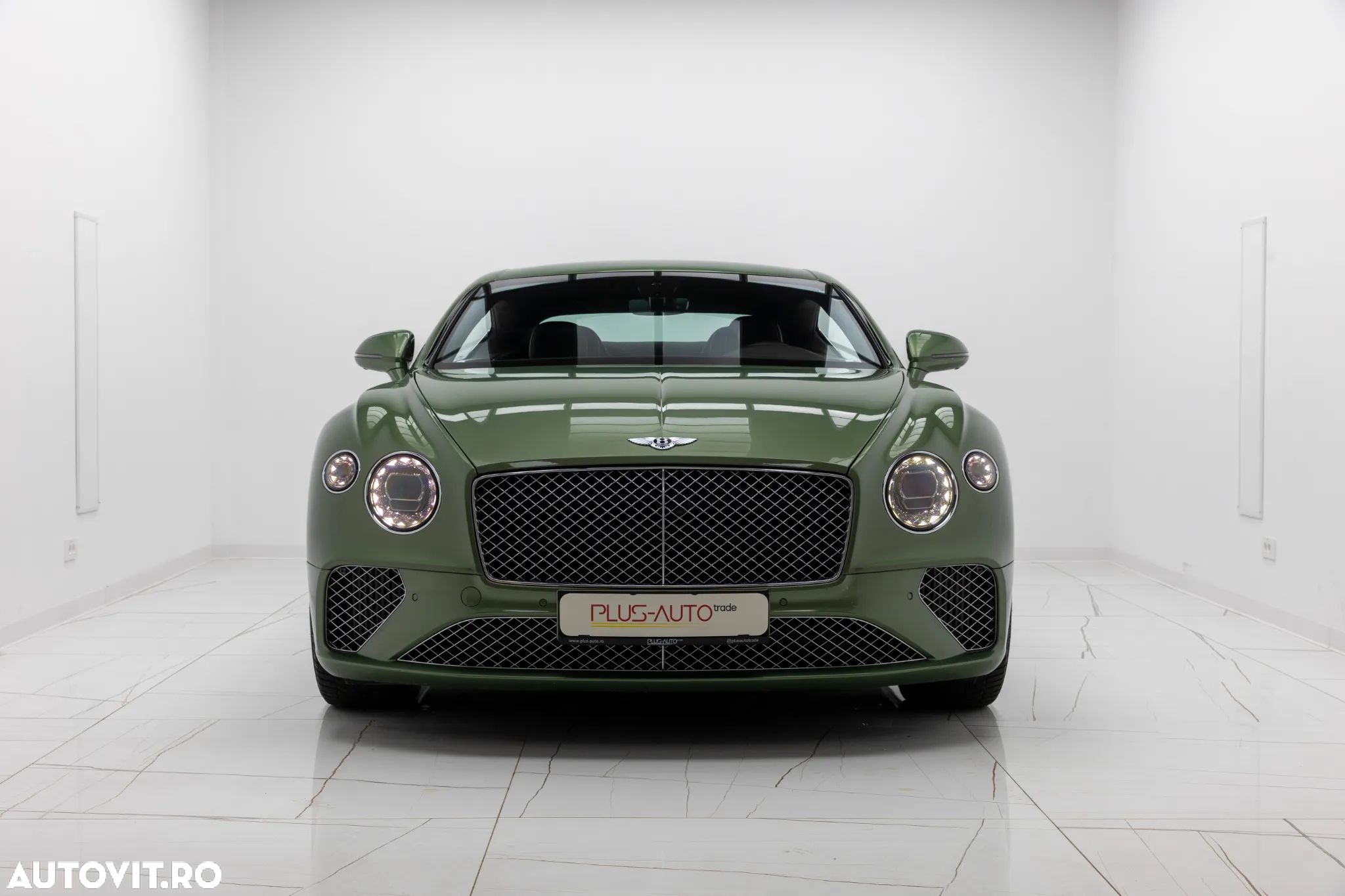 Bentley Continental New GT V8 - 1