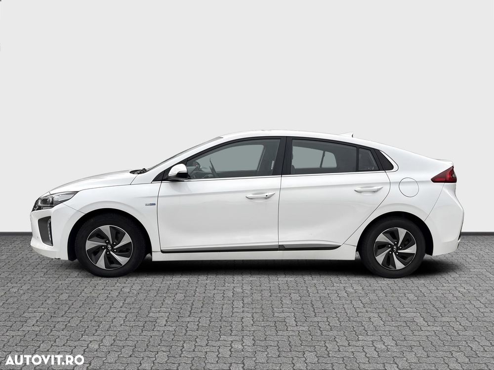 Hyundai IONIQ - 26