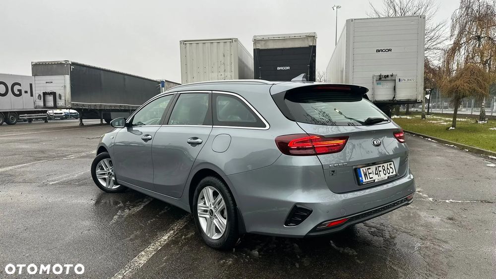 Kia Ceed 1.5 T-GDI L Business Line DCT - 4