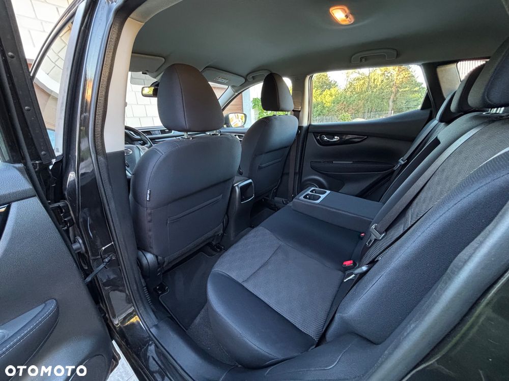 Nissan Qashqai 1.2 DIG-T N-Connecta - 36