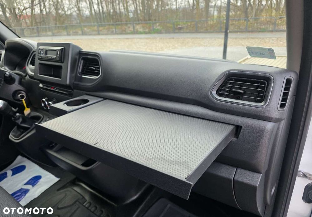 Renault Master - 25
