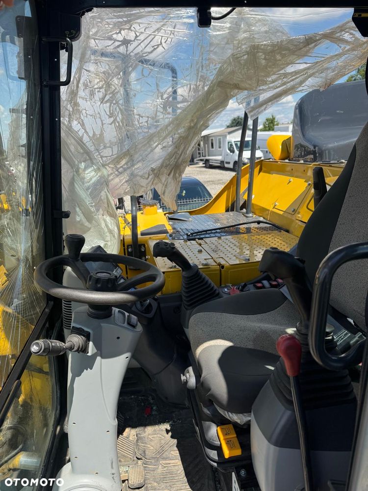 Komatsu PW138 MR - 14