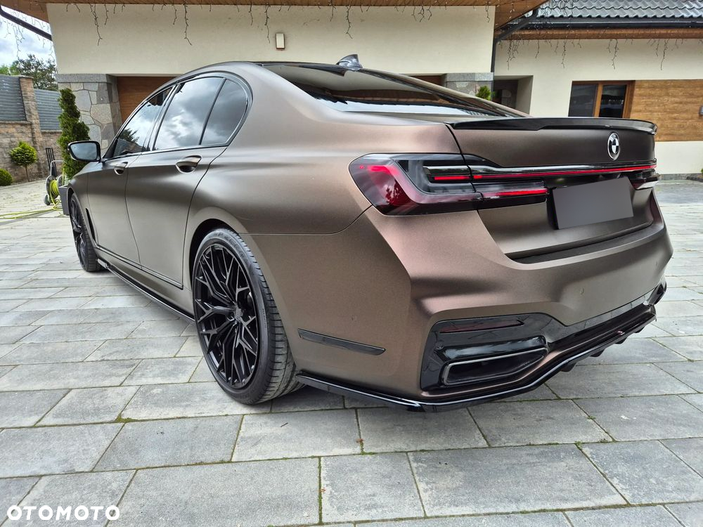 BMW Seria 7 750i xDrive sport - 8