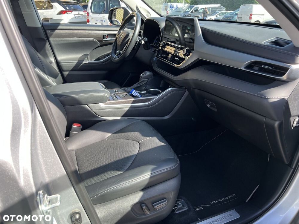 Toyota Highlander - 25