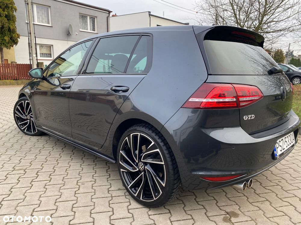 Volkswagen Golf 2.0 TDI BMT GTD DSG - 5