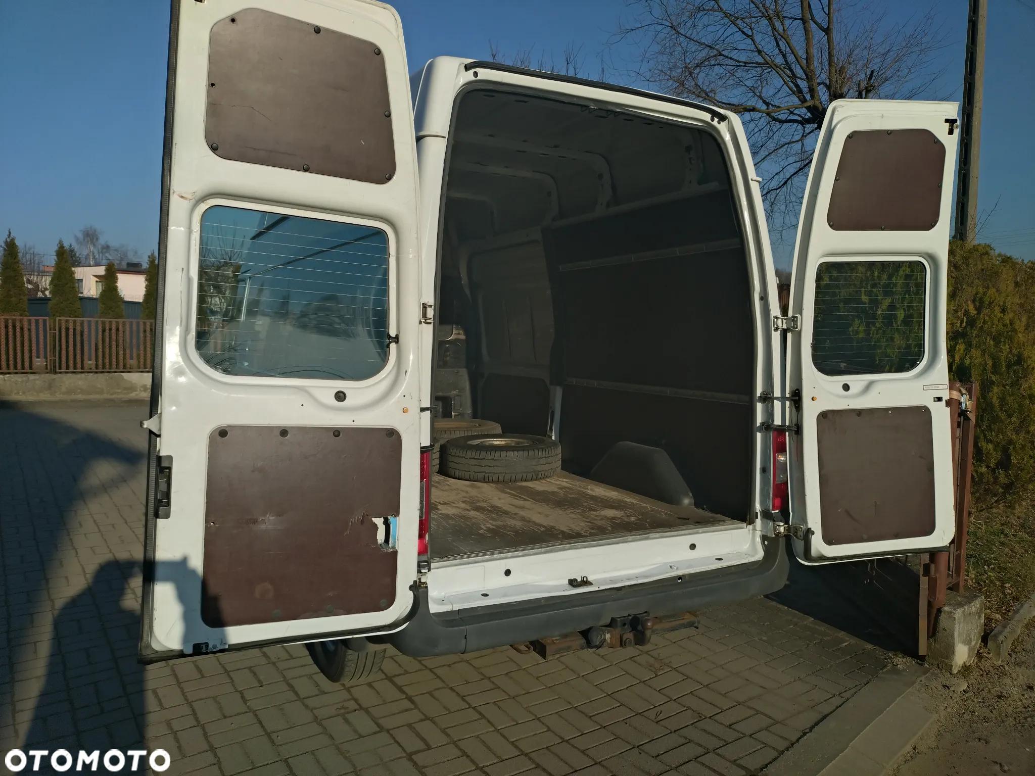 Ford Transit 350L - 14