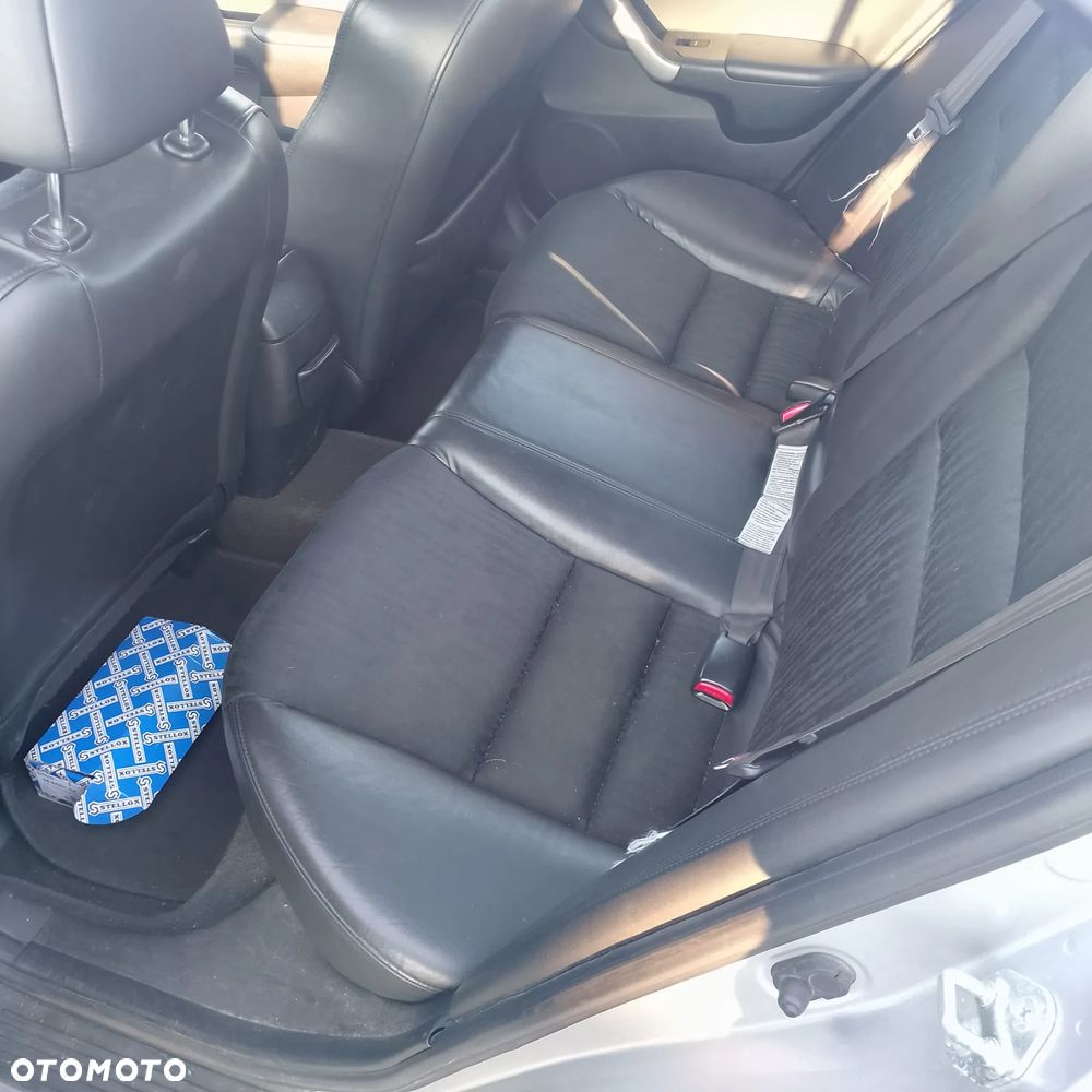 Honda Accord 2.0 i Sport - 11