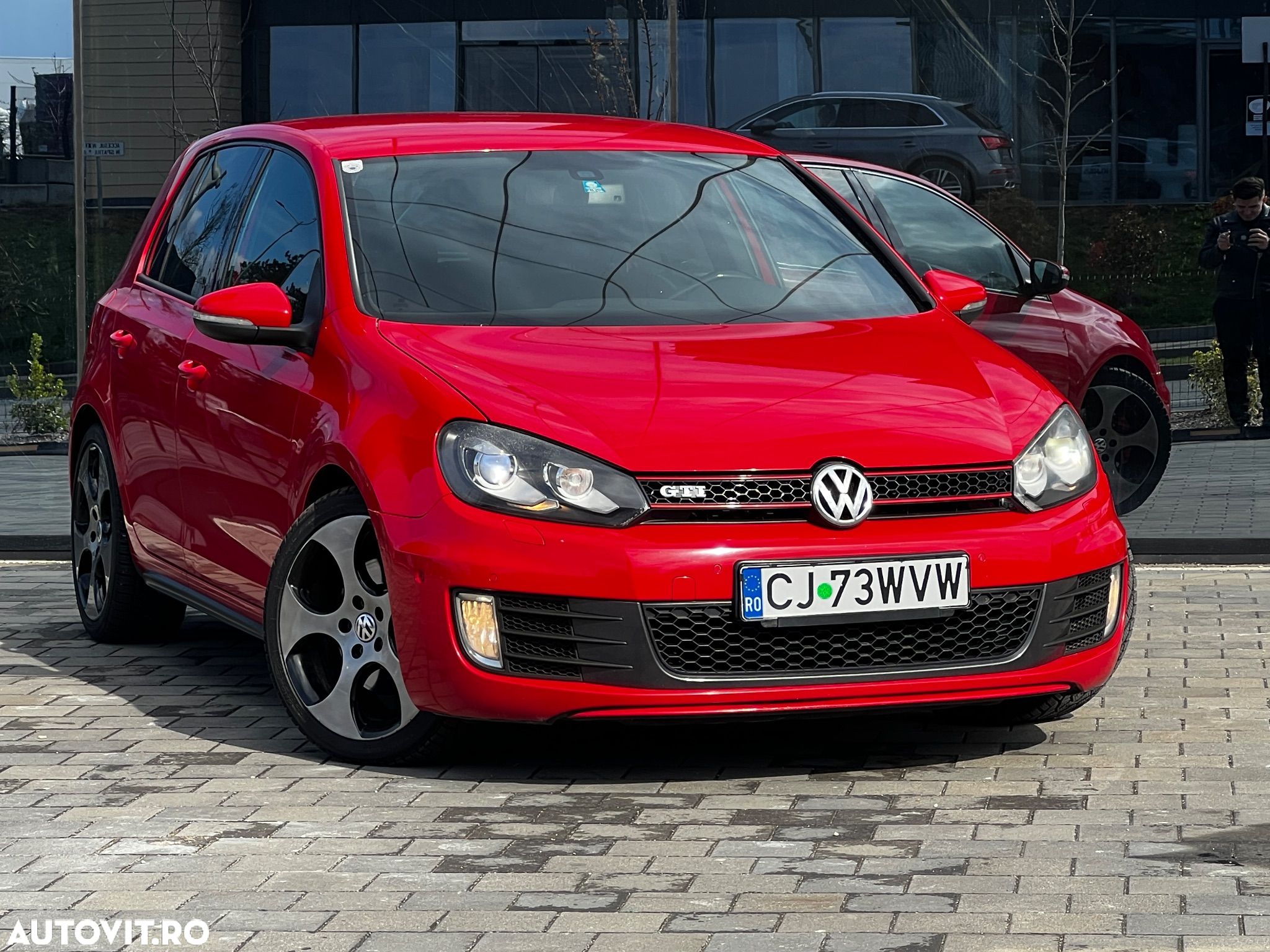Volkswagen Golf 2.0 GTI - 1