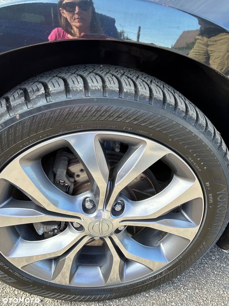 Chrysler Pacifica - 19